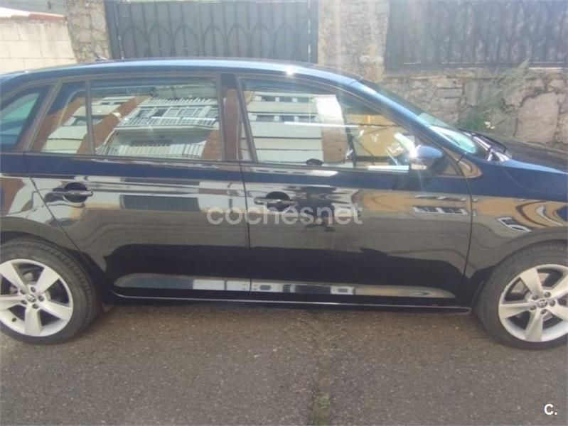 Negro Usado 2018 Skoda Rapid Active Berlina | 11.500 € (Precio justo) - Imagen 1/4