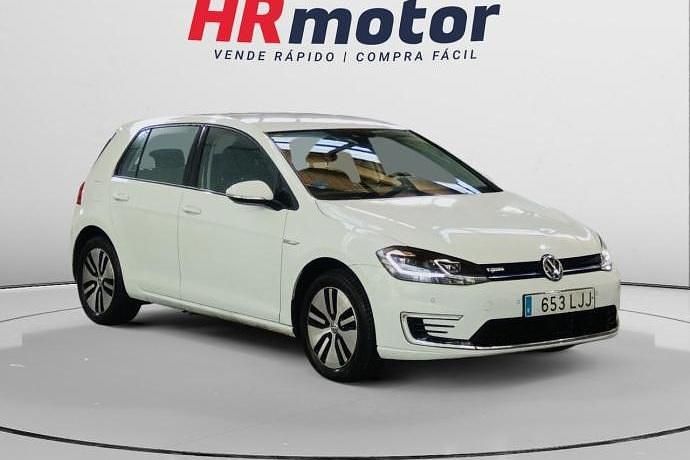 Begagnad VW e-Golf 100 kW (136 HK) 2020 Halvkombi