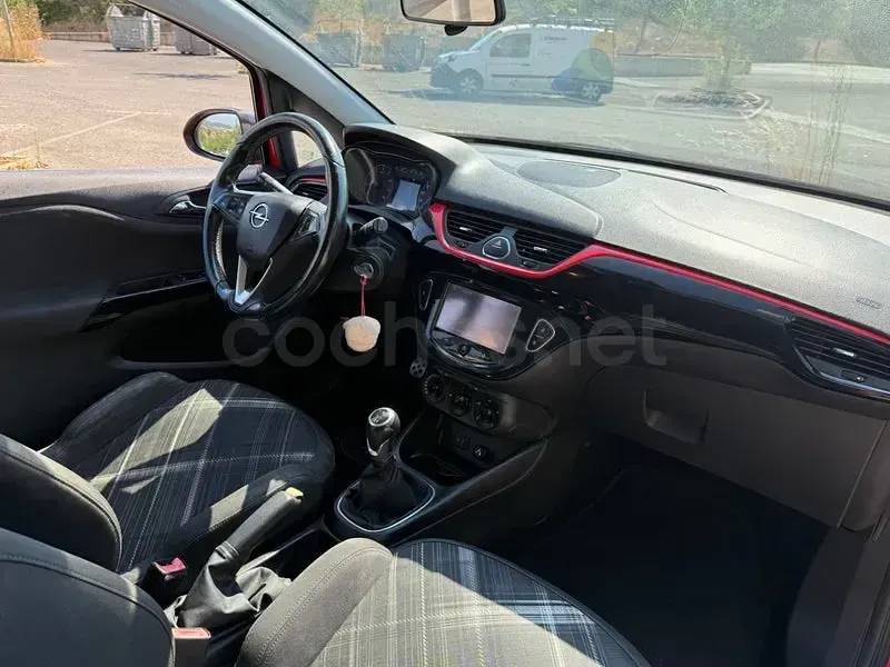 Usado Opel Corsa Color Edition 90 CV (66 kW) 2016 Rojo Utilitario