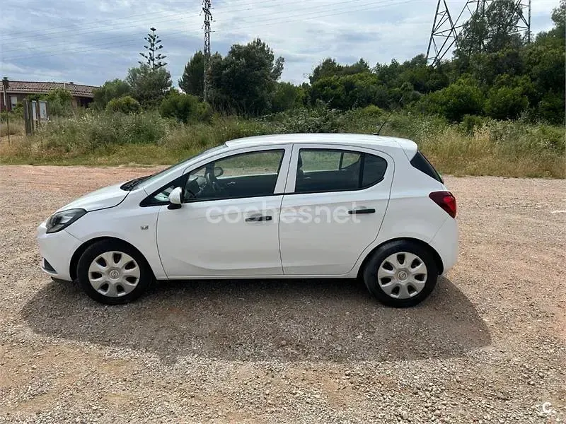Usado Opel Corsa Business 75 CV (55 kW) 2018 Blanco Utilitario