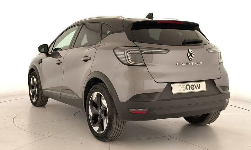Usado Renault Captur Techno 100 CV (73 kW) 2025 Gris SUV