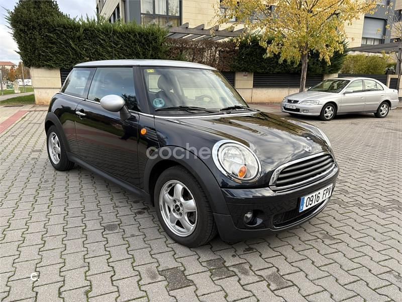 Usado Mini ONE 90 CV (66 kW) 2007 Azul Utilitario