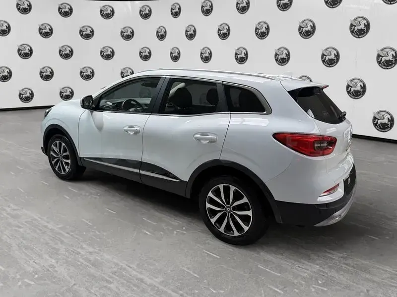 Usado Renault Kadjar LIMITED 140 CV (102 kW) 2019 Blanco SUV