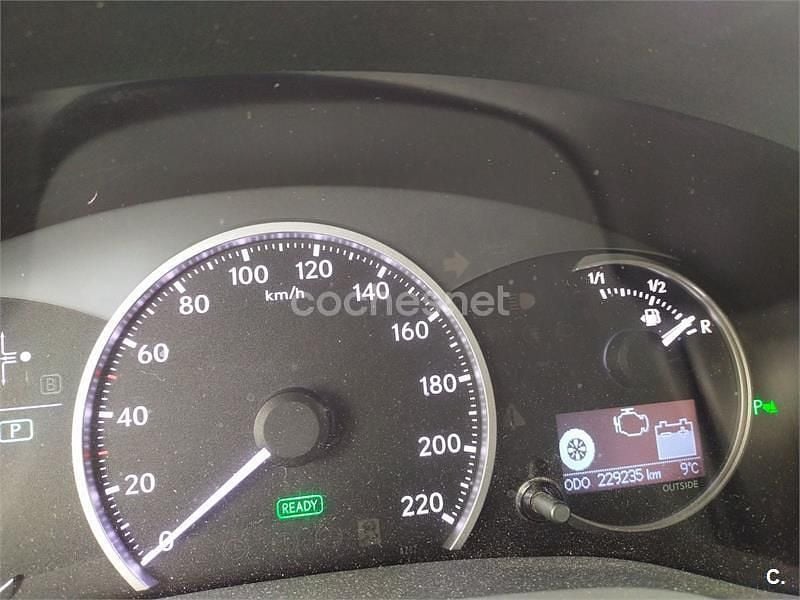 Usado Lexus CT200h 136 CV (100 kW) 2013 Gris / plata Berlina