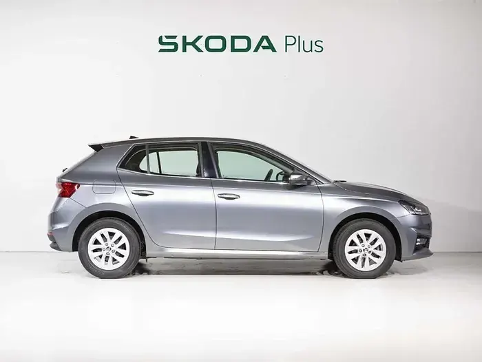 Nuevo Skoda Fabia Selection 95 CV (69 kW) 2026 Gris Utilitario