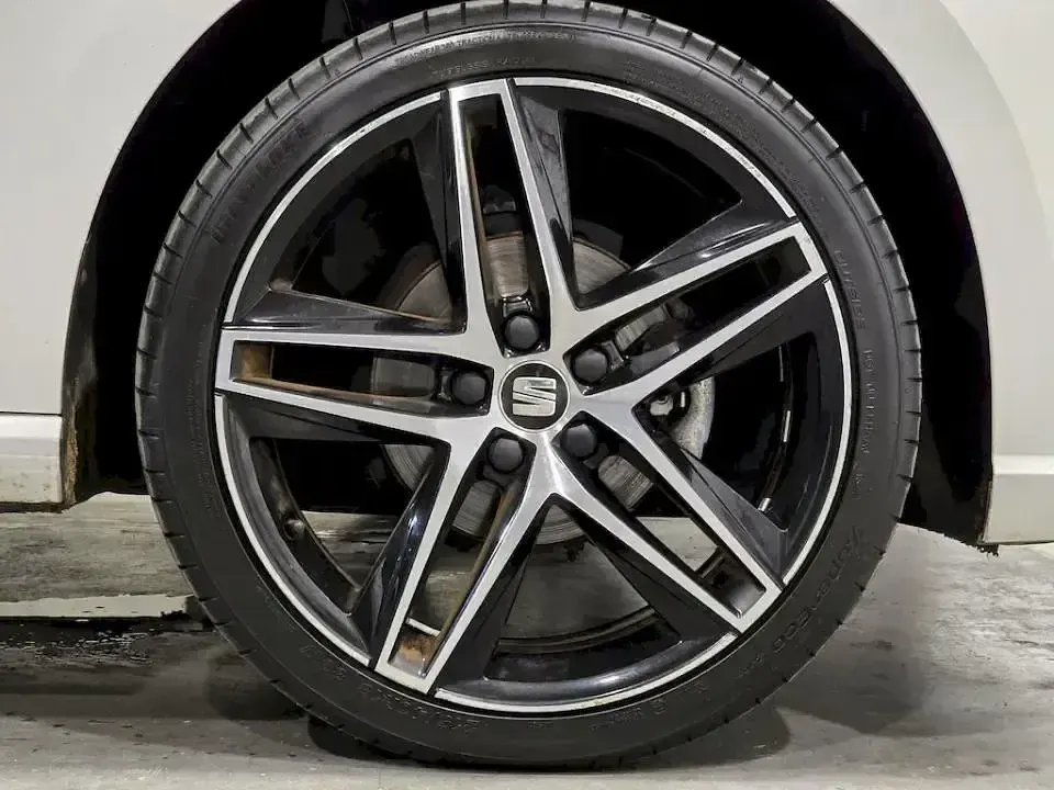 Usado Seat Ibiza FR 90 CV (66 kW) 2021 Blanco Utilitario