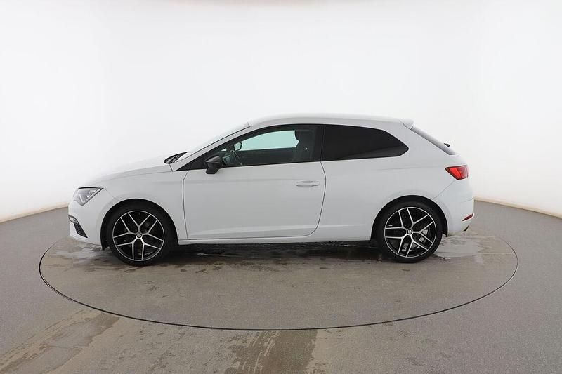 Usado Seat Leon FR 125 CV (91 kW) 2017 Blanco Coupe