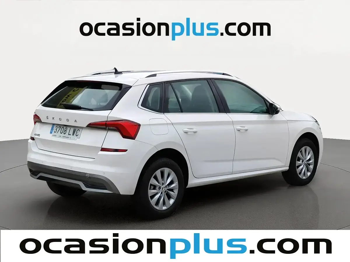Usado Skoda Kamiq Ambition 110 CV (80 kW) 2022 Blanco SUV