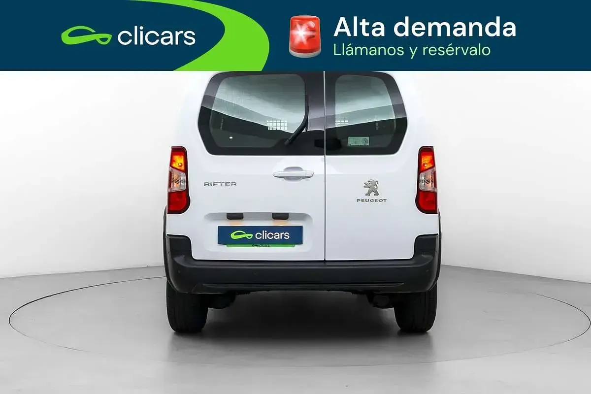 Usado Peugeot Rifter Business-Line 102 CV (75 kW) 2023 Blanco Monovolumen