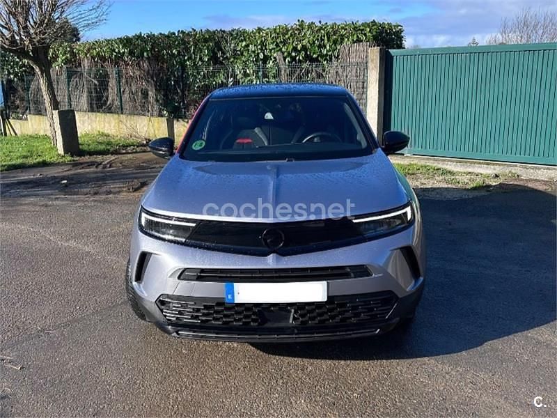 Usado Opel Mokka 136 CV (100 kW) 2023 Gris / plata SUV