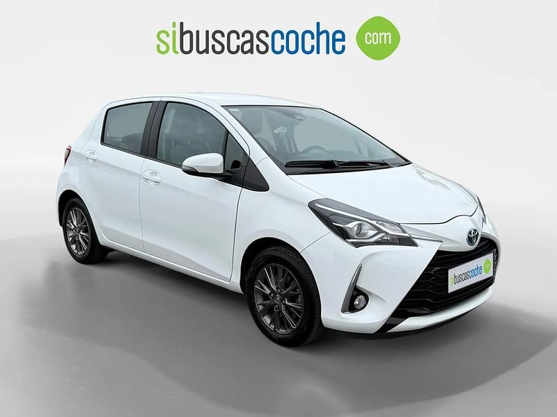 Blanco Usado 2020 Toyota Yaris Hybrid Active | 16.990 € (Buen precio) - Imagen 1/4
