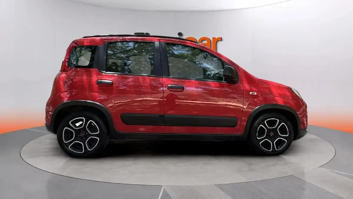 Usado Fiat Panda City Life 70 CV (51 kW) 2022 Rojo Utilitario