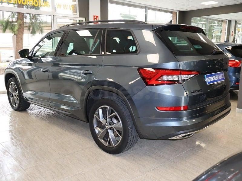 Usado Skoda Kodiaq SportLine 190 CV (139 kW) 2020 Gris / plata SUV