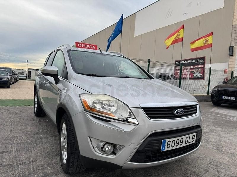 Usado Ford Kuga Titanium 140 CV (102 kW) 2010 Gris / plata SUV