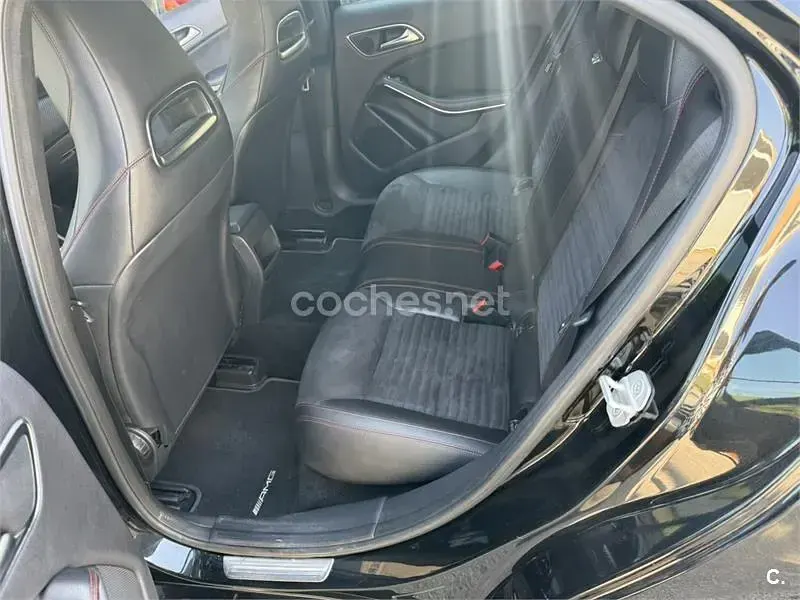 Usado Mercedes A200 AMG line 136 CV (100 kW) 2013 Negro Utilitario