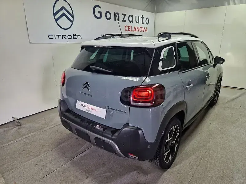 Usado Citroën C3 Aircross PureTech 110 CV (80 kW) 2021 Gris / plata SUV