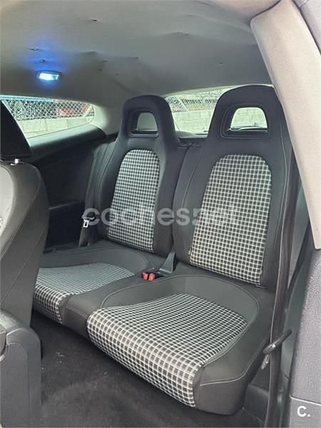 Usado VW Scirocco R-line 125 CV (91 kW) 2015 Azul Coupe