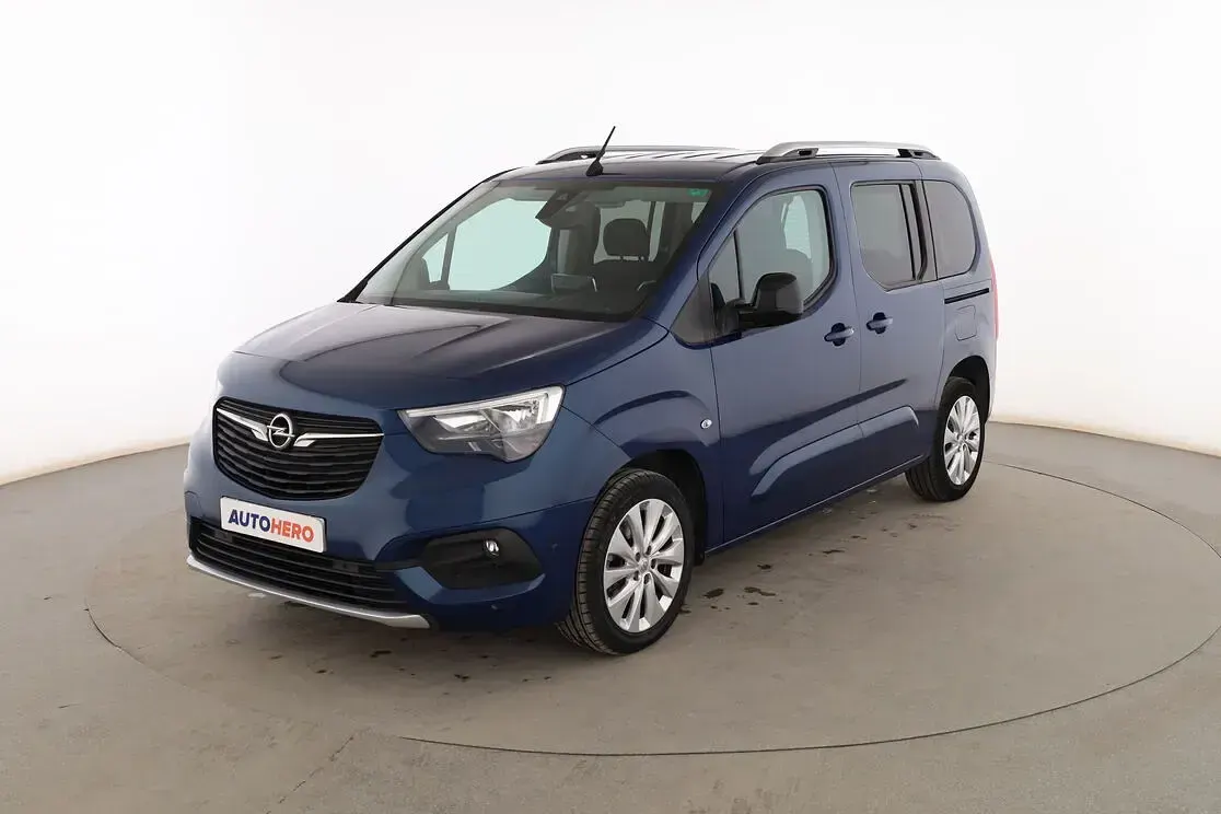 Usado Opel Combo Life Elegance 131 CV (96 kW) 2022 Monovolumen