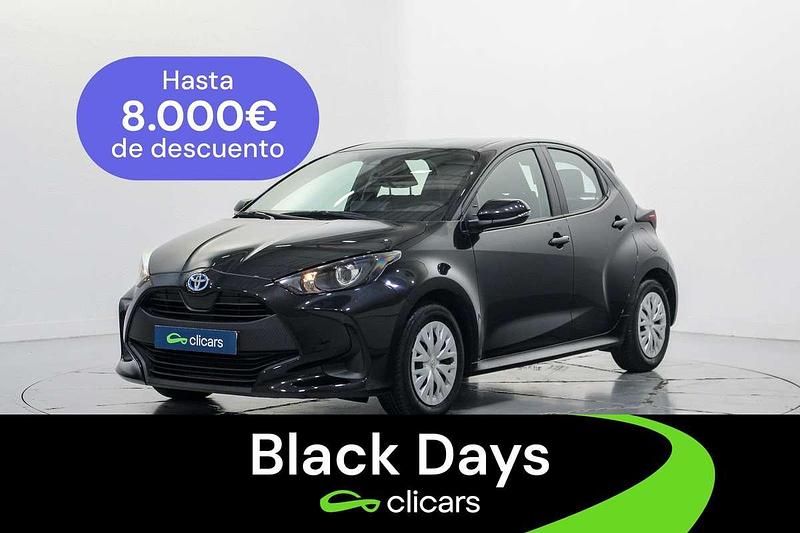 Negro Usado 2023 Toyota Yaris Hybrid Active Utilitario | 15.490 € (Buen precio) - Imagen 1/4