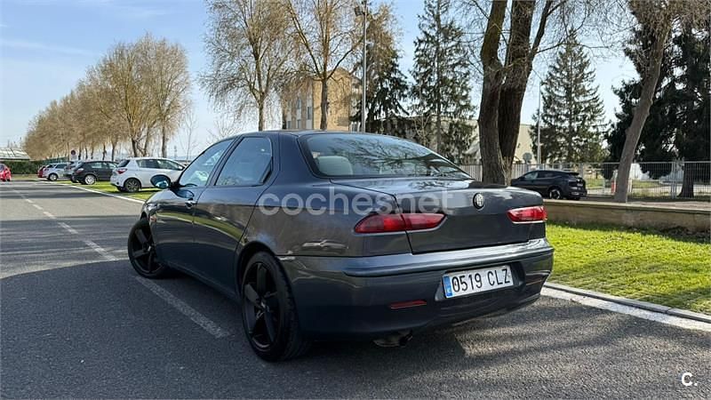 Usado Alfa Romeo 156 Progression 140 CV (102 kW) 2003 Negro Berlina