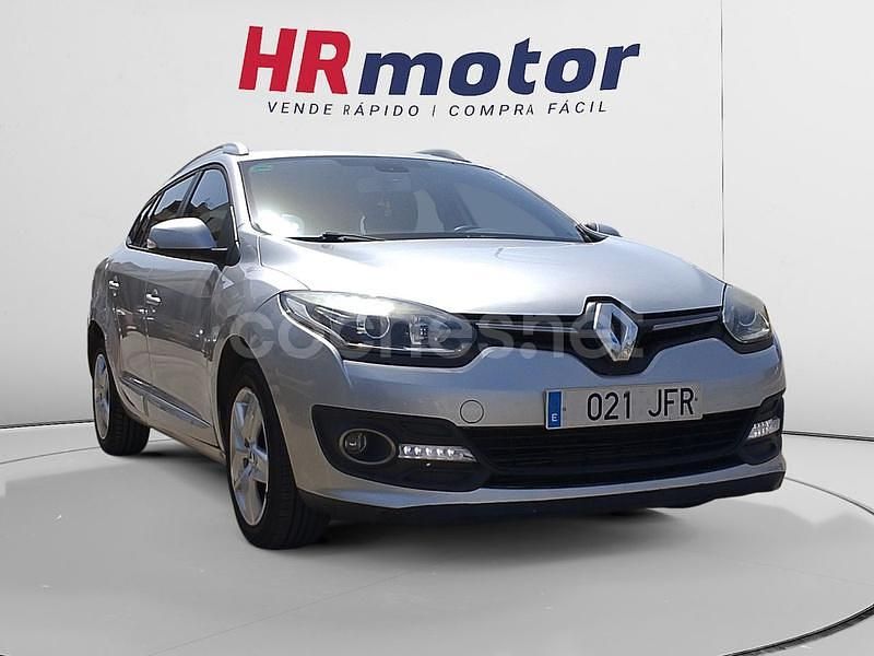 Gris / plata Usado 2015 Renault Mégane GrandTour Business Familiar | 7940 € - Imagen 1/4