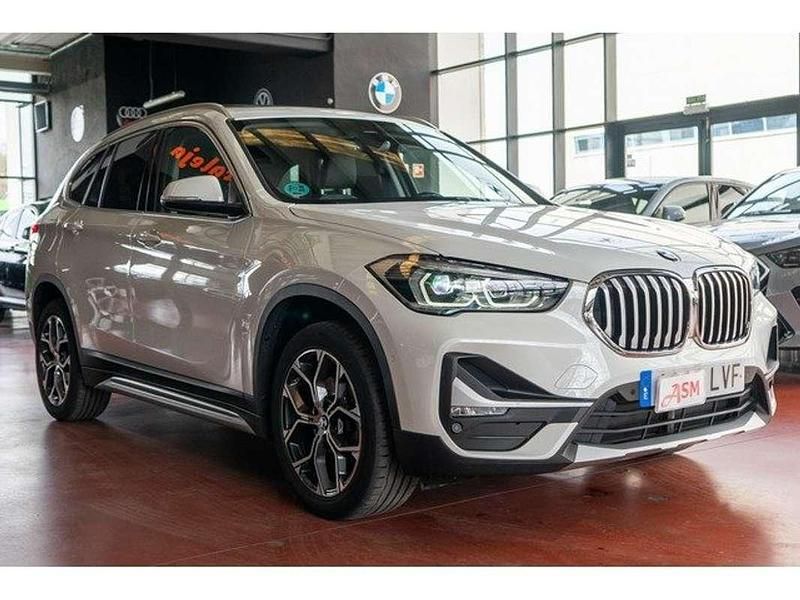 Usado BMW X1 Sport Line 150 CV (110 kW) 2021 Blanco SUV
