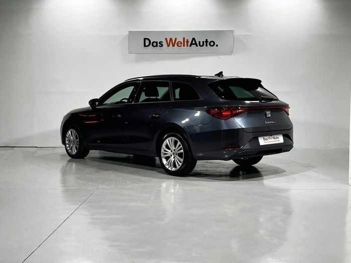Gris Usado 2024 Seat Leon ST Style Familiar | 23.000 € (Precio justo) - Imagen 1/2