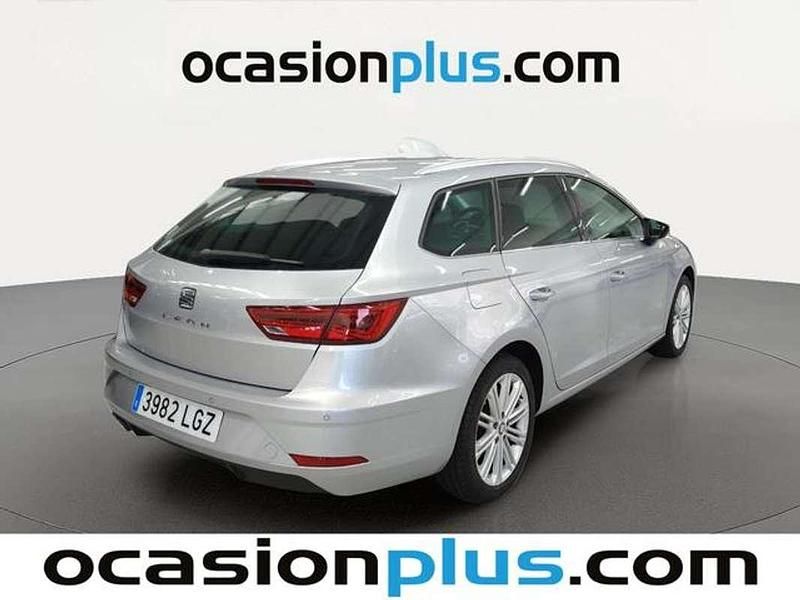 Usado Seat Leon ST XCELLENCE 150 CV (110 kW) 2020 Plateado Familiar