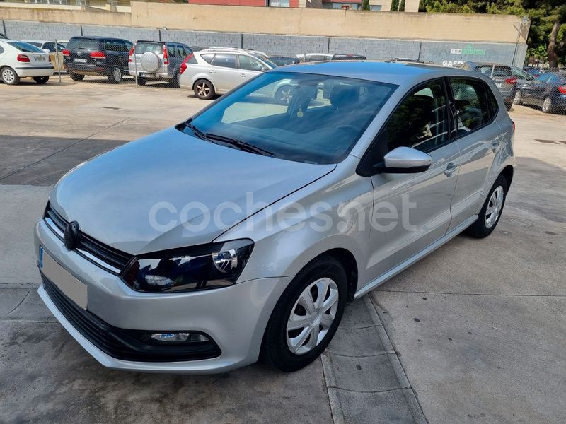 Gris / plata Usado 2016 VW Polo Edition Berlina | 8900 € (Precio justo) - Imagen 1/4