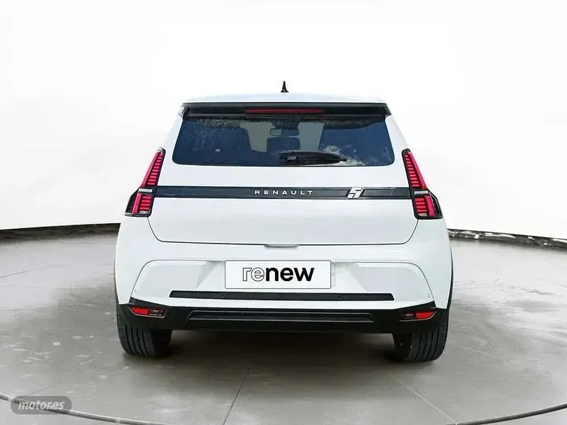Usado Renault 5 E-Tech Techno 110 kW (150 CV) 2025 Blanco Berlina