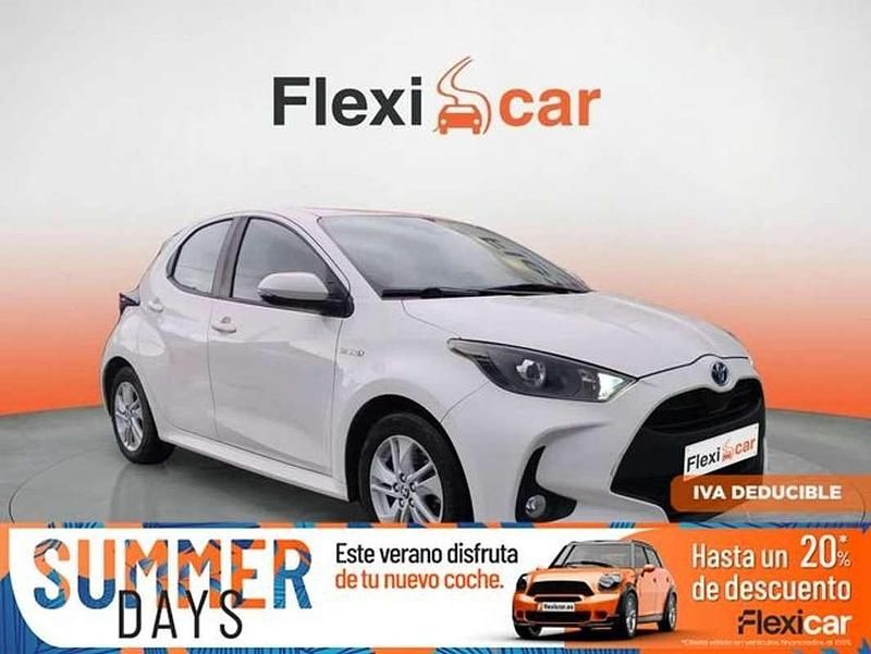 Blanco Usado 2021 Toyota Yaris Hybrid Active Utilitario | 12.990 € (Super precio) - Imagen 1/4