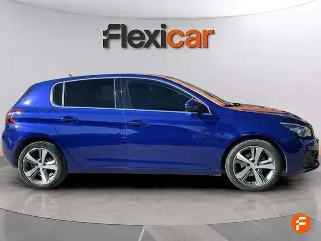 Käytetty Peugeot 308 Allure 110 HP (80 kW) 2020 Sininen Sedan