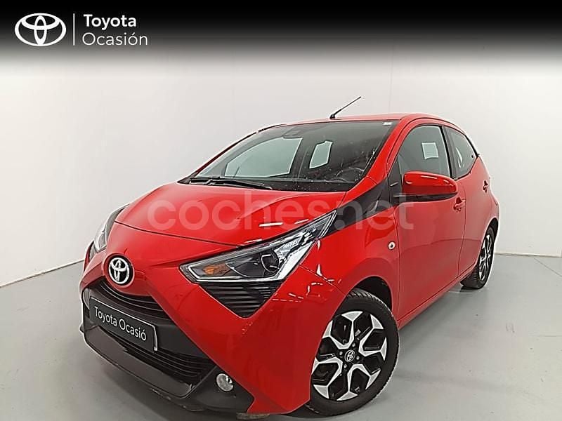 Rojo Usado 2021 Toyota Aygo X-play Utilitario | 12.950 € (Precio justo) - Imagen 1/4