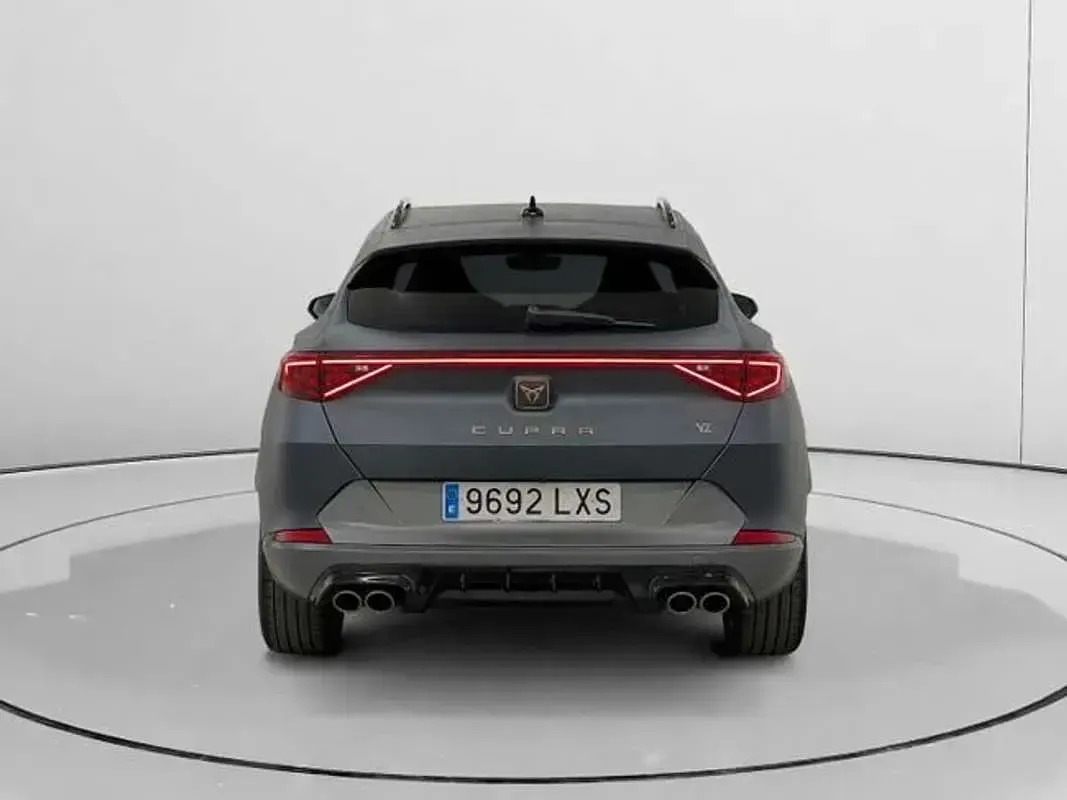 Usado Cupra Formentor VZ 310 CV (228 kW) 2022 Gris SUV