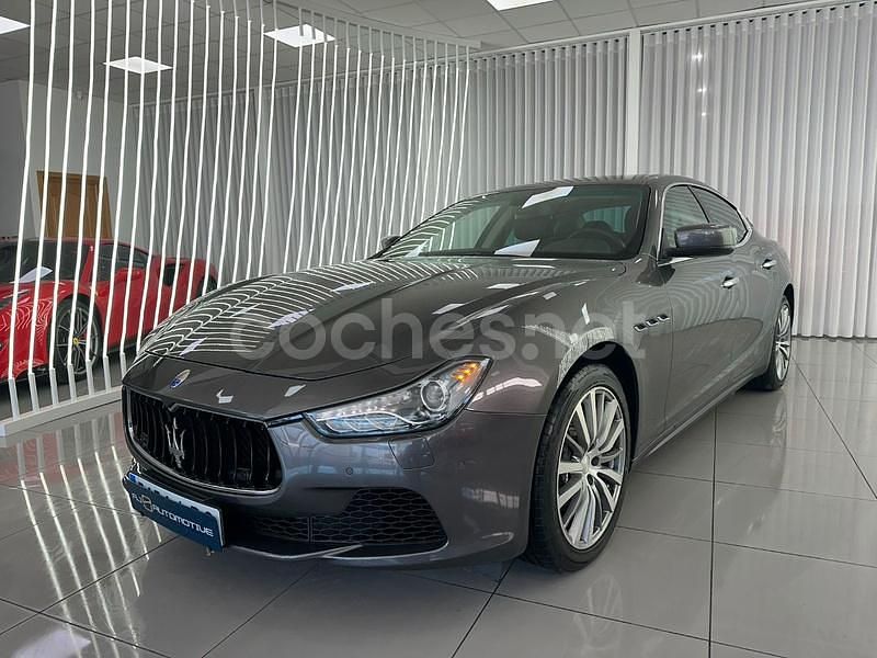 Gris / plata Usado 2017 Maserati Ghibli Coupe | 34.990 € (Precio justo) - Imagen 1/4