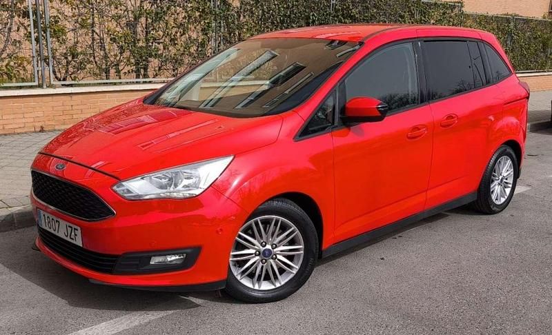 Usado Ford Grand C-Max Trend+ 125 CV (91 kW) 2017 Rojo Monovolumen