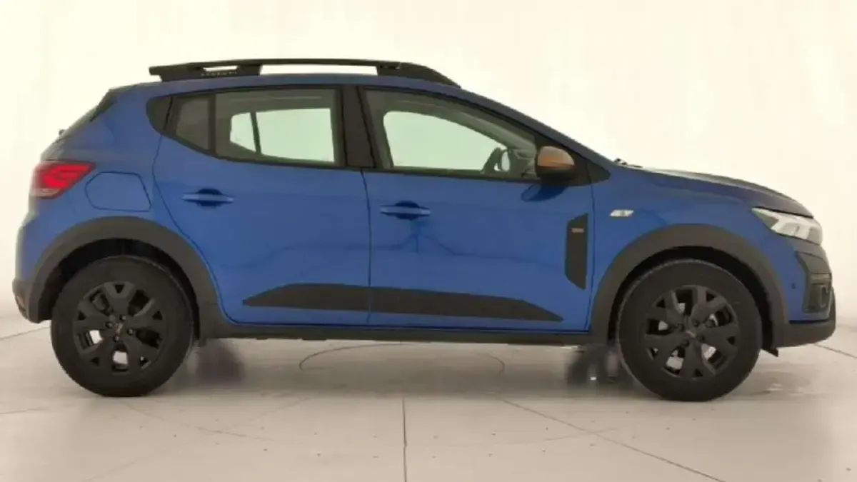 Usado Dacia Sandero Extreme 101 CV (74 kW) 2025 Azul Berlina