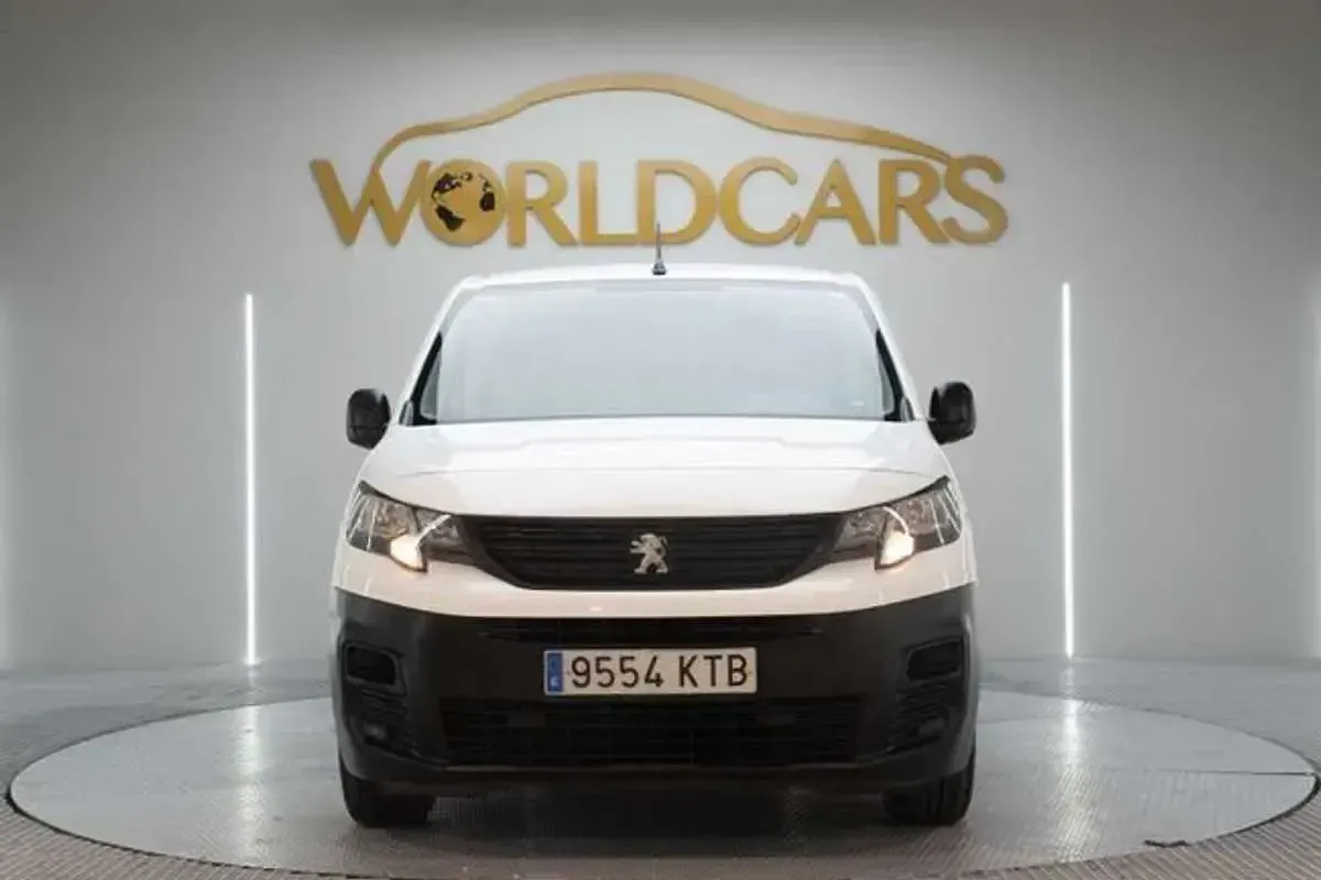 Usado Peugeot Partner 101 CV (74 kW) 2019 Blanco Monovolumen
