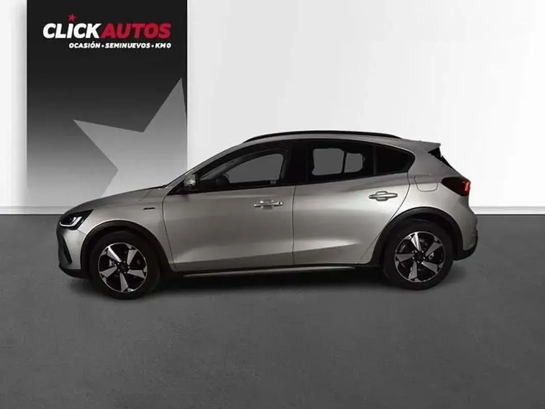 Usado Ford Focus Active 155 CV (114 kW) 2024 Plateado Berlina