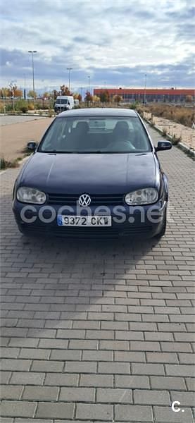 Azul Usado 2003 VW Golf IV Highline Berlina | 2700 € (Precio justo) - Imagen 1/4