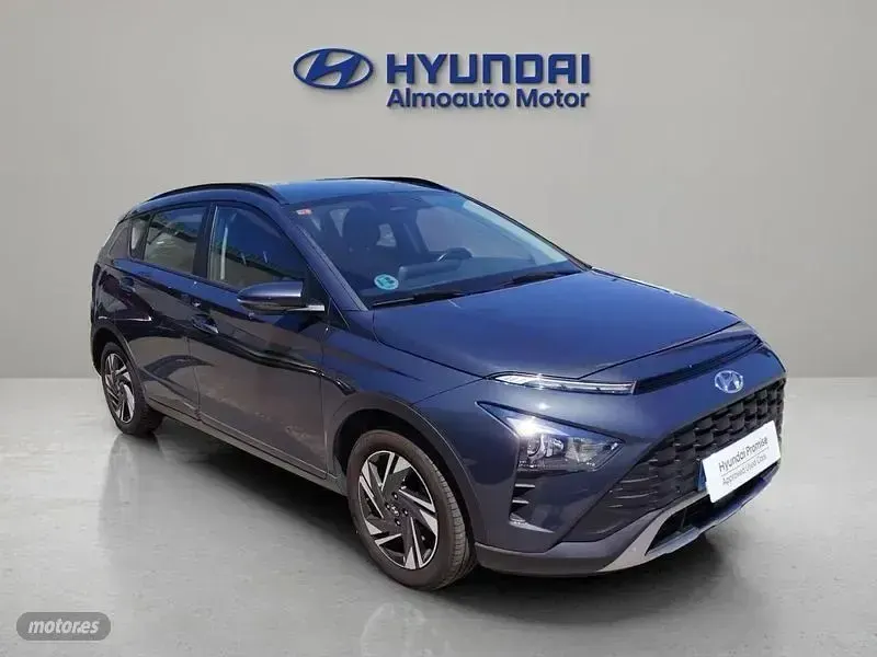 Usado Hyundai Bayon 100 CV (73 kW) 2021 Gris / plata SUV