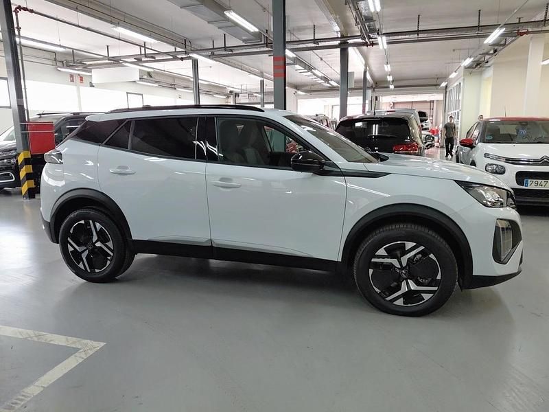 Usado Peugeot 2008 Allure 145 CV (106 kW) 2025 Blanco SUV
