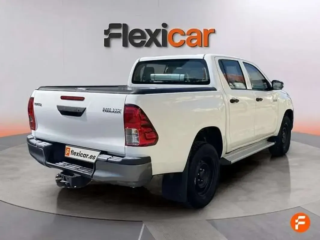 Usado Toyota HiLux 150 CV (110 kW) 2019 Blanco Pickup/Camioneta