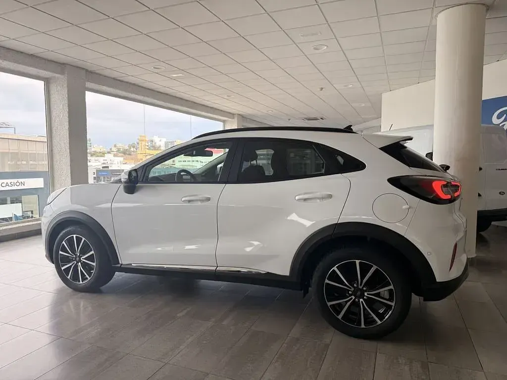 Usado Ford Puma Titanium 125 CV (91 kW) 2023 Blanco SUV