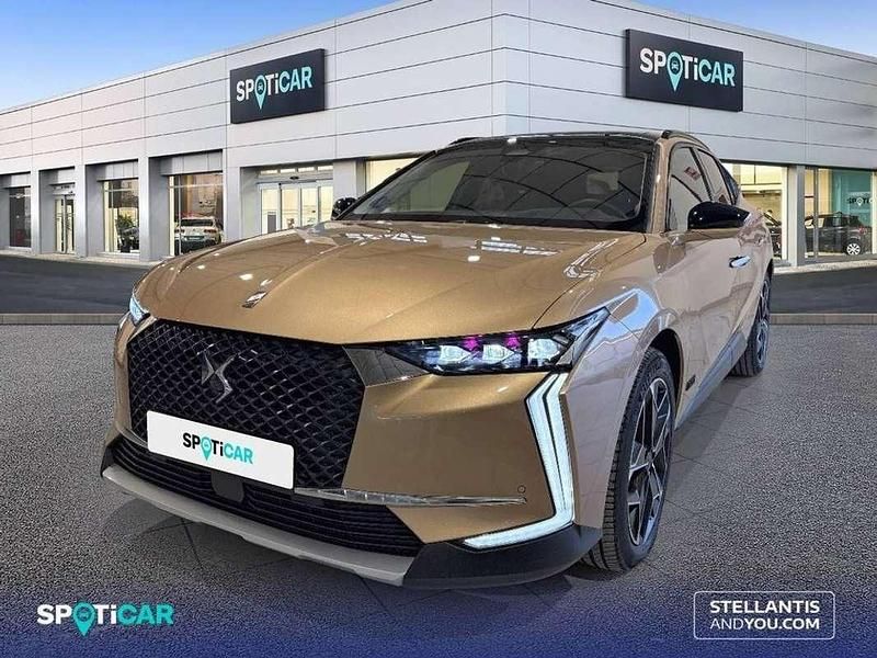 Usado DS Automobiles DS4 Crossback Rivoli 227 CV (166 kW) 2022 Naranja SUV