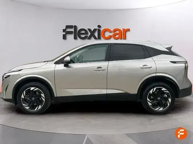 Usado Nissan Qashqai N-Connecta 158 CV (116 kW) 2025 Gris SUV