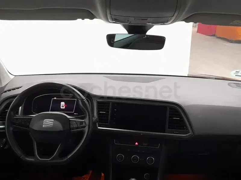 Usado Seat Ateca Style 150 CV (110 kW) 2023 Gris / plata SUV