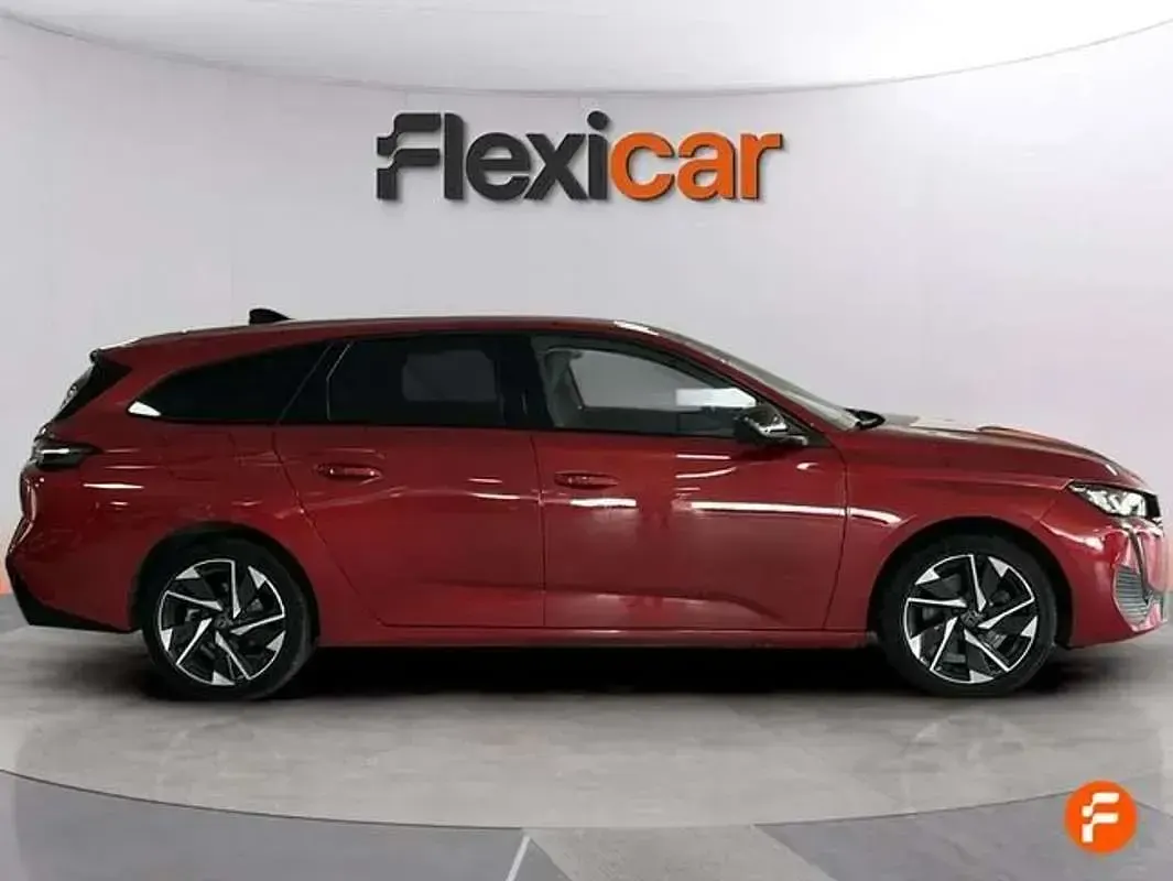 Usado Peugeot 308 SW Allure 131 CV (96 kW) 2022 Burdeos Familiar