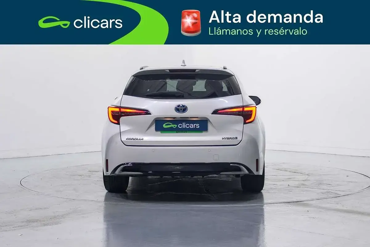 Usado Toyota Corolla Style 98 CV (72 kW) 2023 Blanco Familiar