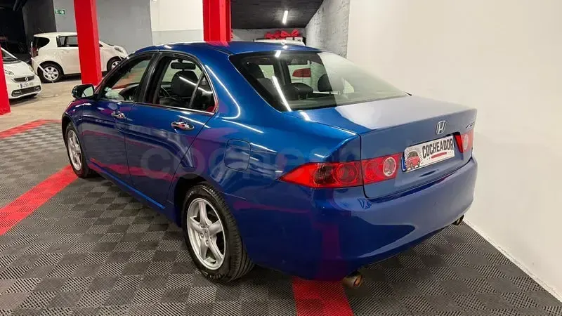 Usado Honda Accord Executive 190 CV (139 kW) 2004 Azul Berlina